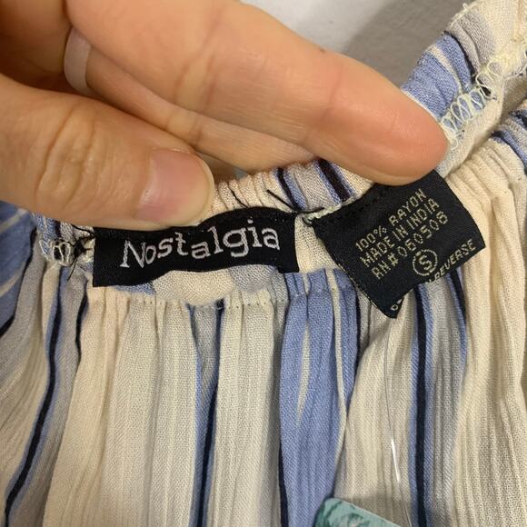 Nostalgia Off the Shoulder Striped Maxi Dress - Picture 5 of 5